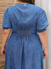 Plus Size Denim Dresses - Azul lavado medio - Ver 4