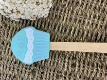 Espátula Silicone Formato de Cupcake com Cabo de Madeira - Multicolorido - Visão 4
