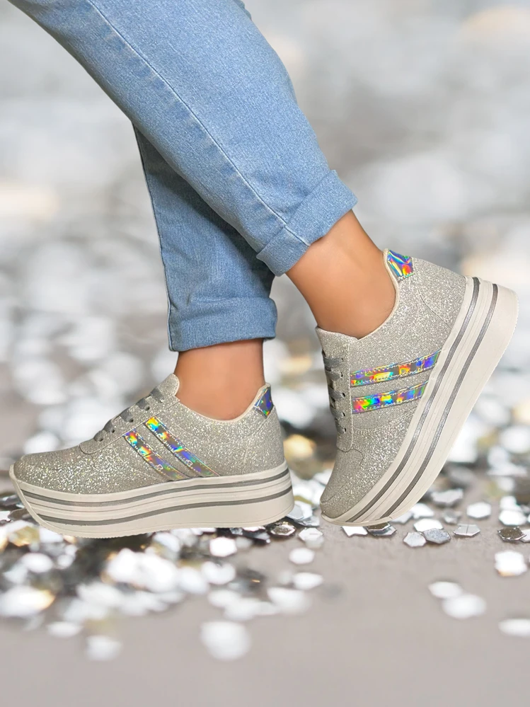 MUJER ZAPATILLAS DEPORTIVAS DE COLOR PLATEADO GLITTER CON CORDONES TENIS DE PLATAFORMA PARA FIESTA GRADUACION DORADOS Moda de Mujer SHEIN Mexico