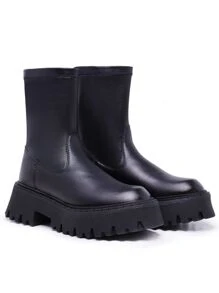 Bota Feminina Chelsea Tratorada Cano Médio em Strech - Improvizzo