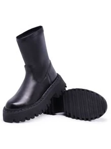 Bota Feminina Chelsea Tratorada Cano Médio em Strech - Improvizzo