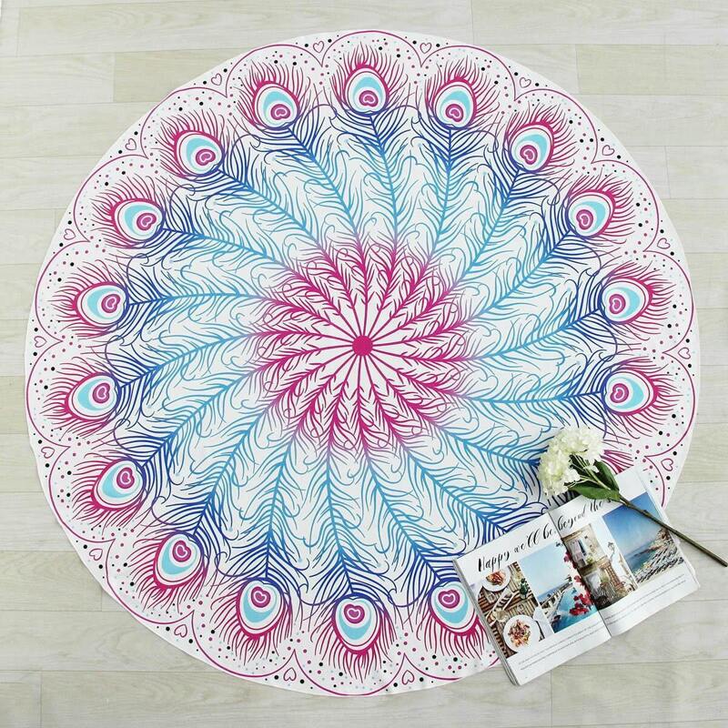 

Ombre Feather Print Round Beach Blanket, Multicolor