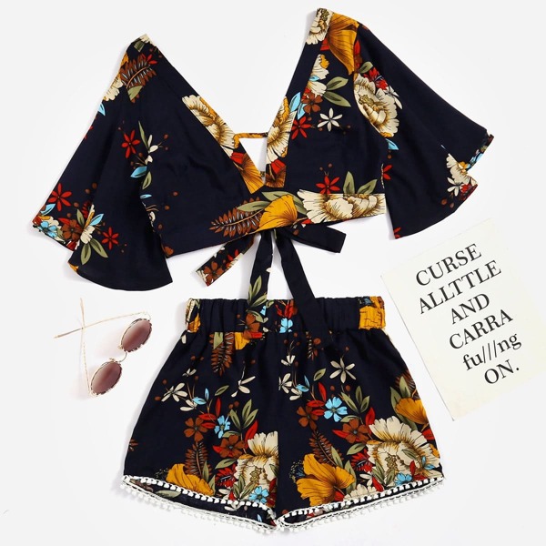 

Floral Plunging Knot Back Crop Top With Shorts, Multicolor