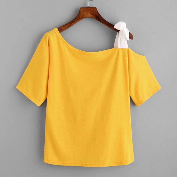 

Asymmetrical Bow Tie Shoulder Tee