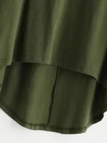 SHEIN Unity 前短後長V領T - 軍綠色 - 查看 4