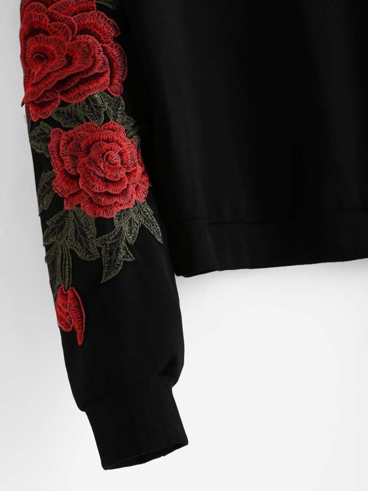 Sudadera con flores bordadas - Negro - Añade 4
