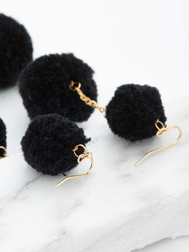 Pendientes con pompones - Negro - Añade 3