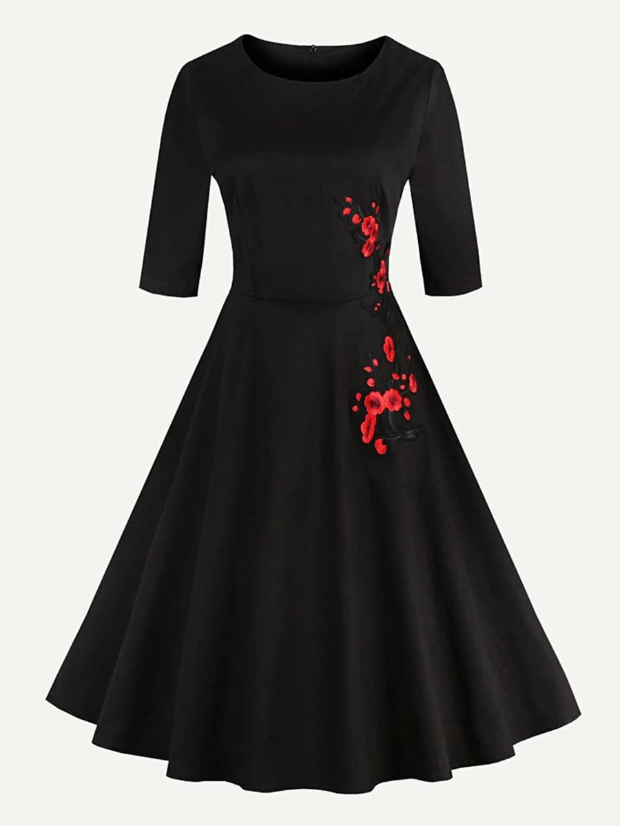 Dress Appliques Hitam Vintage - Hitam - View 1