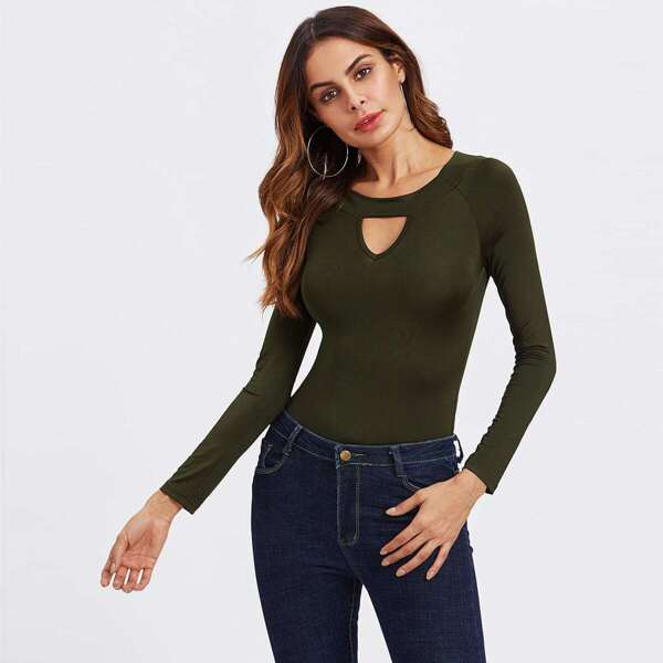 

Keyhole Neck Raglan Sleeve Bodysuit