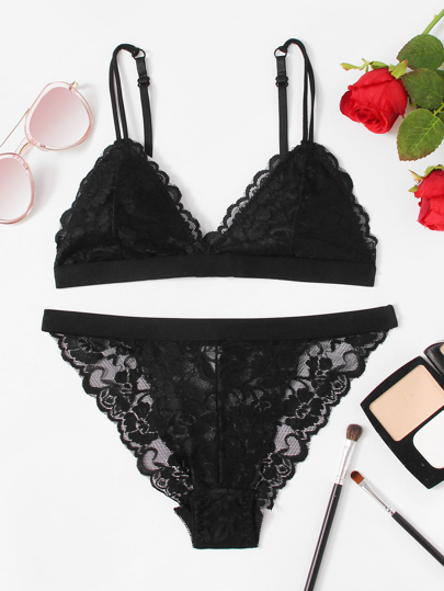 Scalloped Lace Underwire Set
