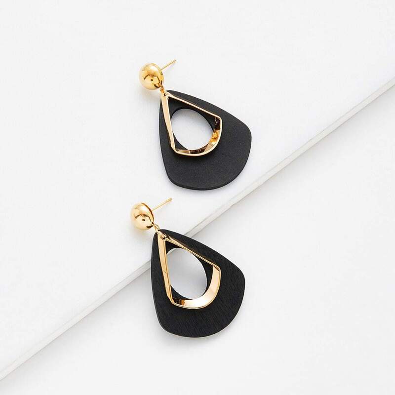 

Hollow Water Drop Shaped Drop Earrings 1pair, Black