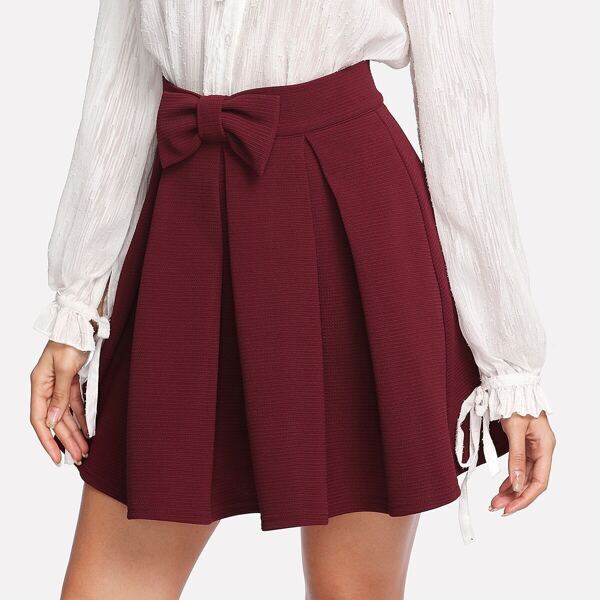 

Bow Front Box Pleated Textured Skirt