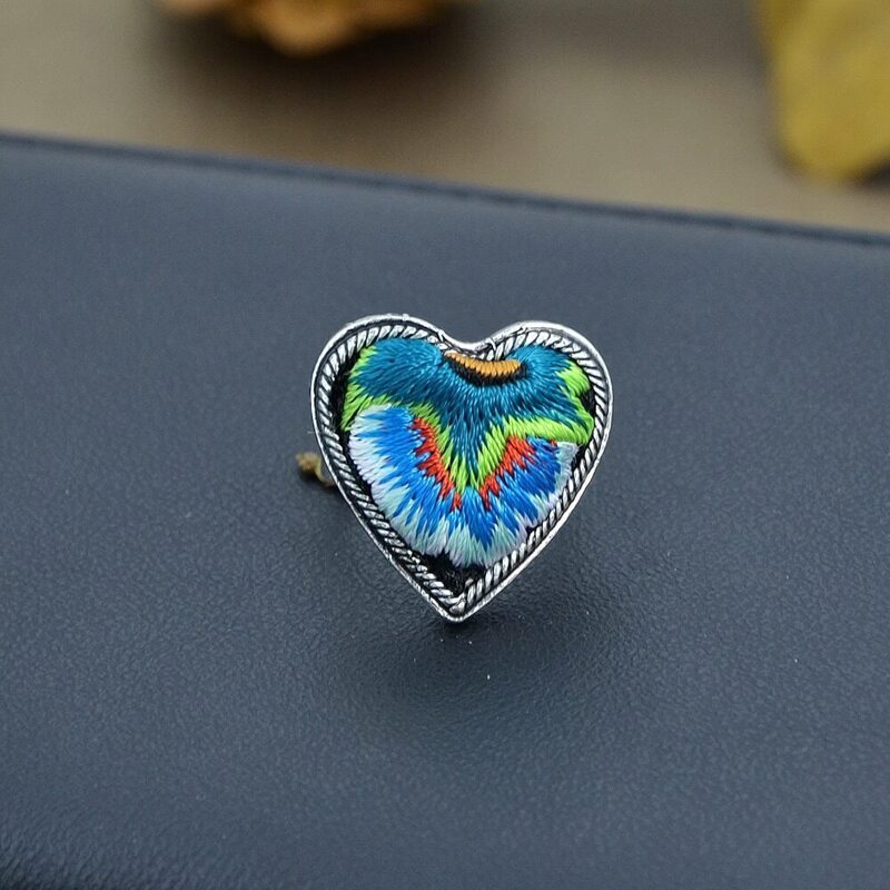 

Blue Handmade Embroidery Flower Pattern Heart Finger Rings, Multicolor