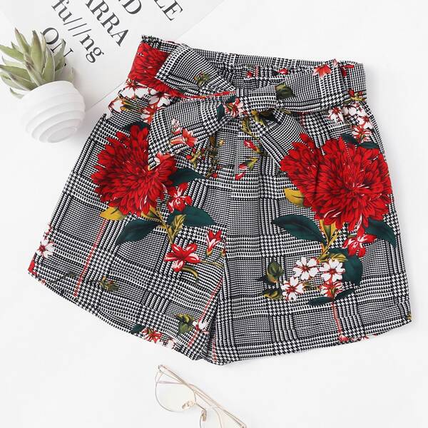 

Self Tie Waist Floral Print Shorts