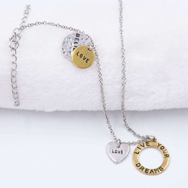

Heart & Round Pendant Chain Necklace