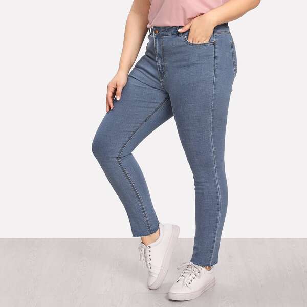

Plus Raw Hem Skinny Jeans