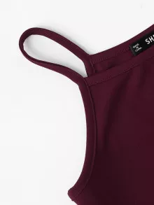 SHEIN Privé Top corto de tirantes con bajo festoneado - Burdeos - Ver 4
