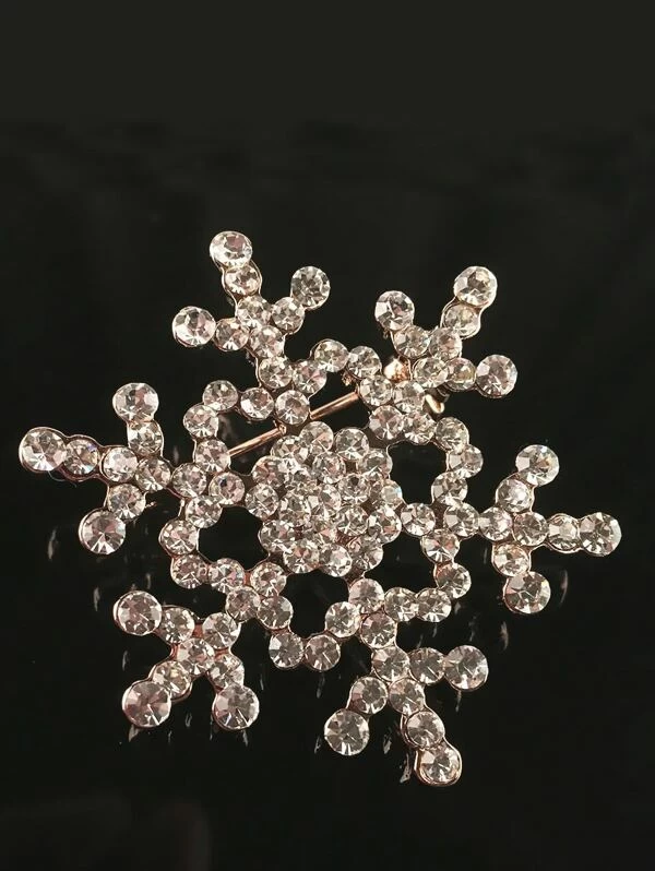 Broche en forme de flocon de neige pour femme avec strass