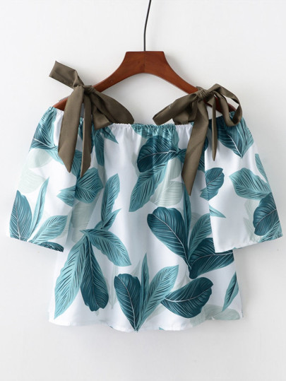 Top con estampado de hoja de hombros descubiertos