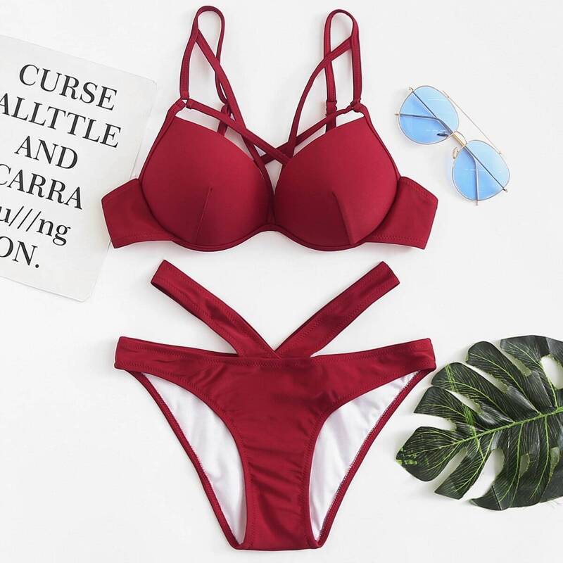 

Harenss Top With Cut-Out Bikini Set, Burgundy