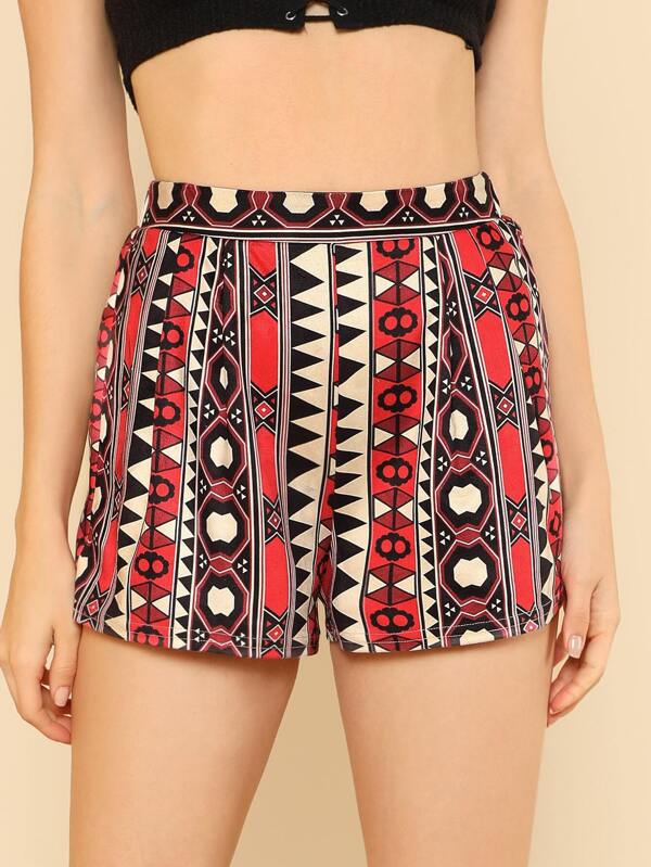 pantaloncini a forma di gonna