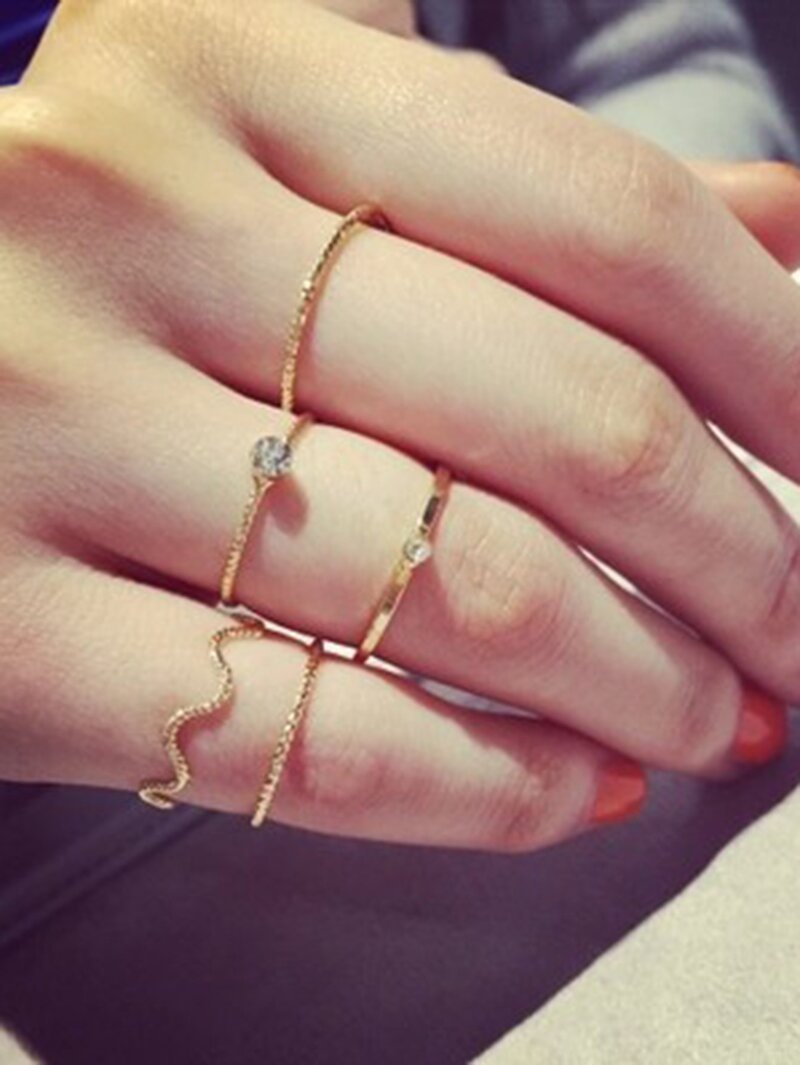 

Wave Detail Skinny Ring Set 5pcs, Gold