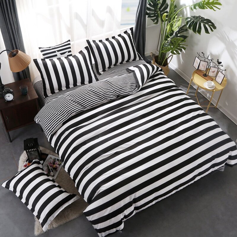 

Modern Striped Duvet Cover Set, Black and white