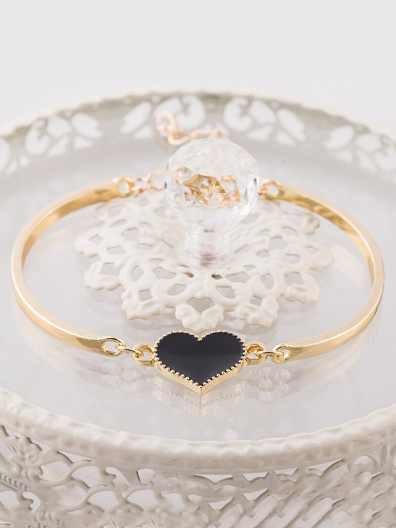 

Heart Detail Bracelet, Black