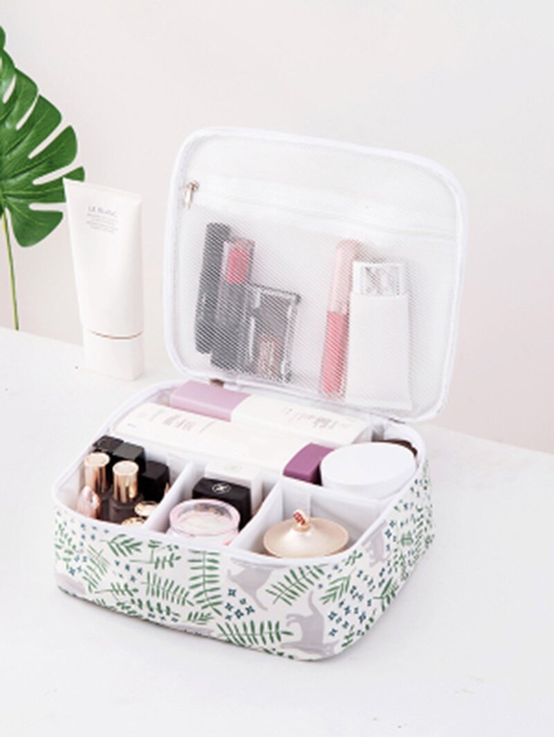 

Leaf Print Makeup Organizer, Multicolor