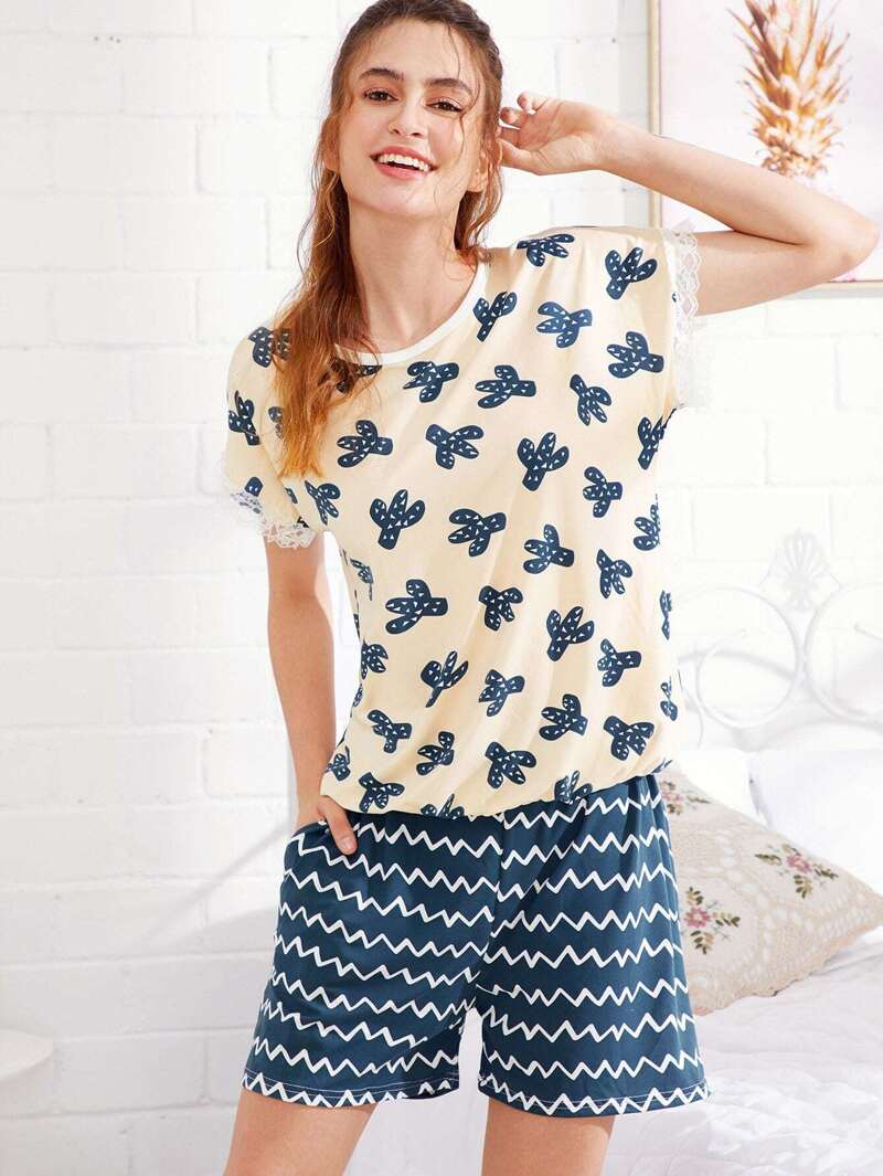 

Cactus Print Tee & Shorts PJ Set, Multicolor