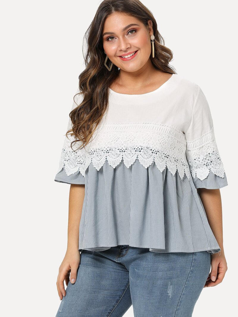 

Plus Lace Panel Color Block Top, Multicolor