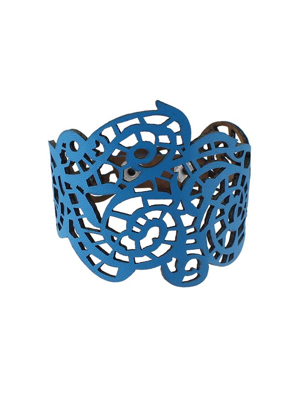 

Pu Leather Hollow Out Flowers Bracelets, Blue
