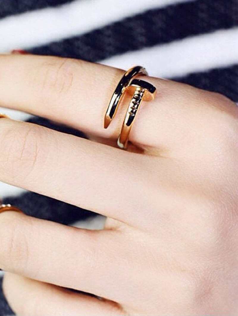 

Metal Wrap Ring, Gold