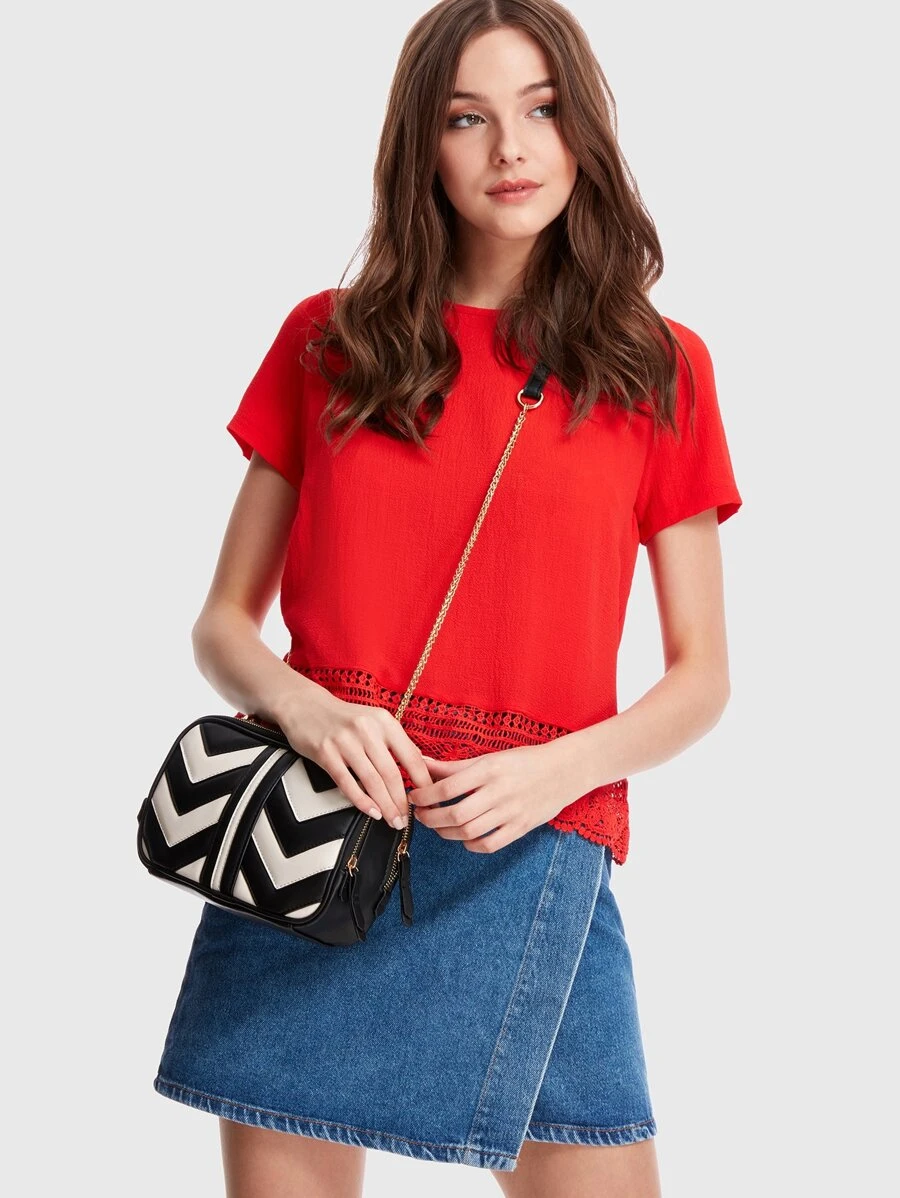 Lace Hem Tie V Back Tee - Red - View 1