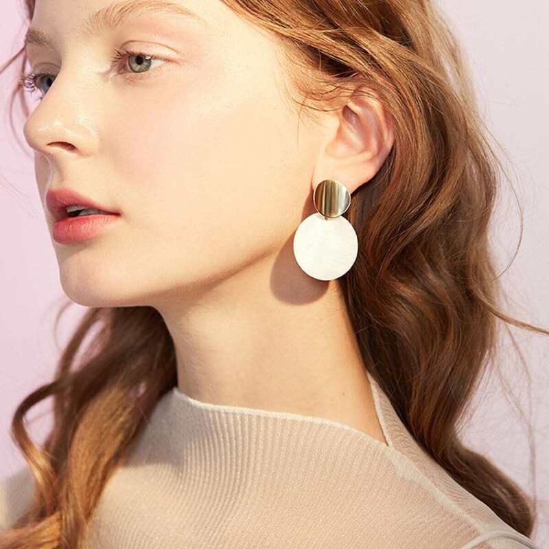 

Flat Disc Design Stud Earrings 1pair, White
