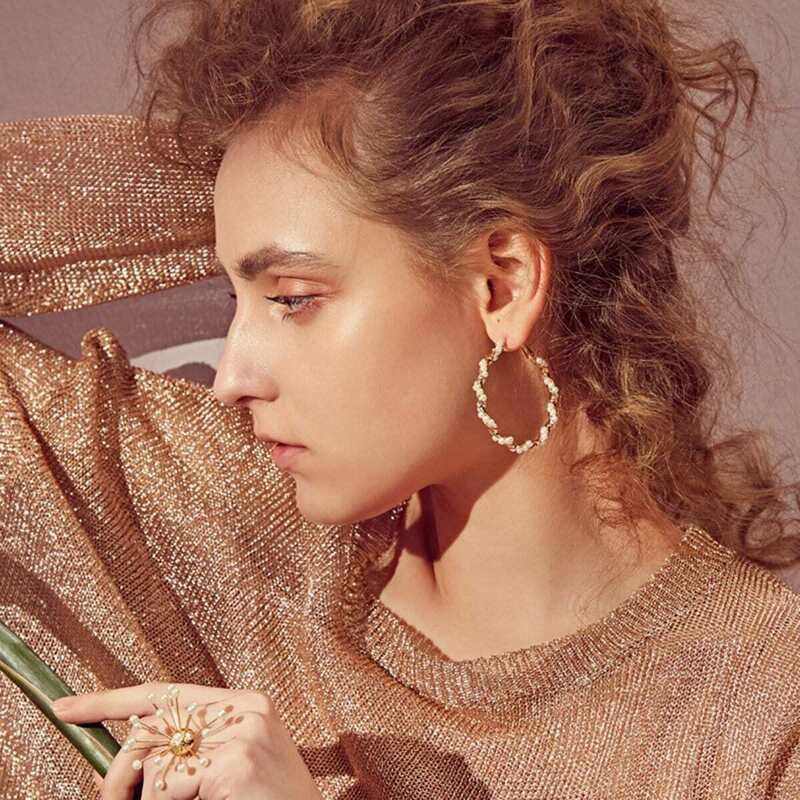 

Faux Pearl Wrap Hoop Earrings 1pair, Gold