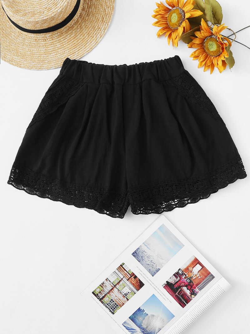

Lace Panel Hem Solid Shorts, Black