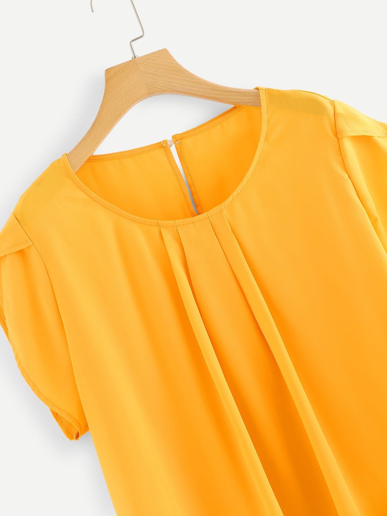 plus petal sleeve blouse