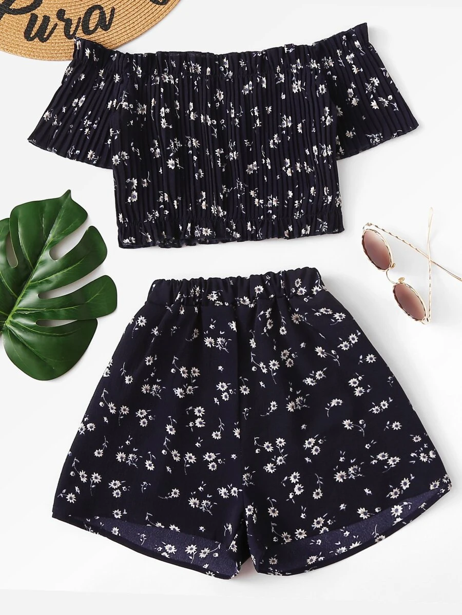 Off Shoulder Floral Crop Top With Shorts - Navy Blue - View 1