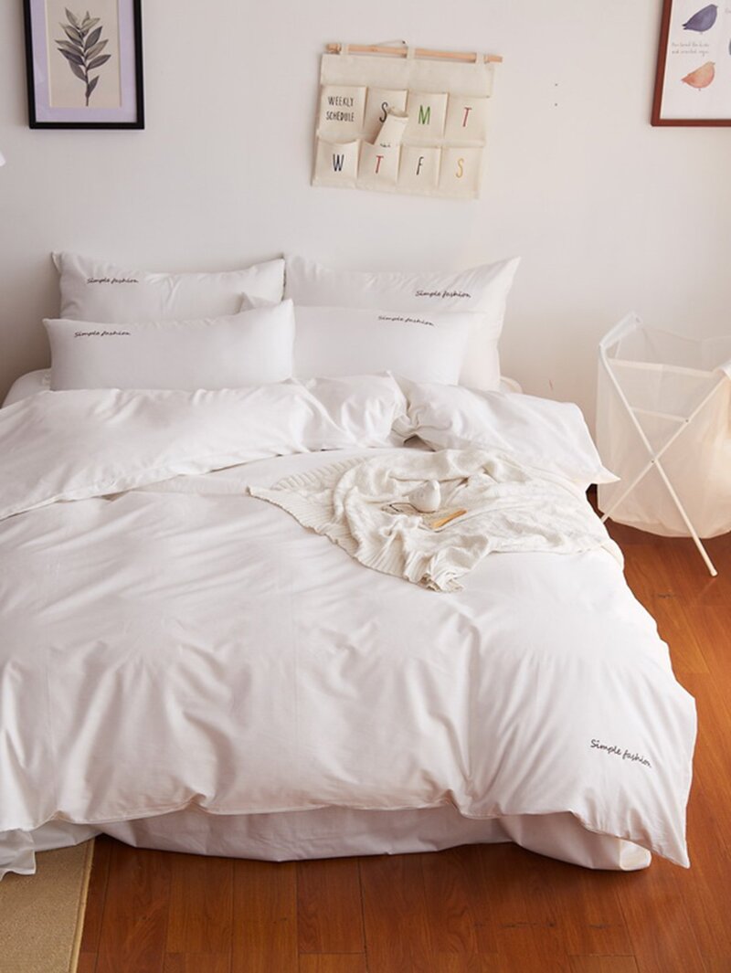

Embroidery & Letter Duvet Cover 1PC, White