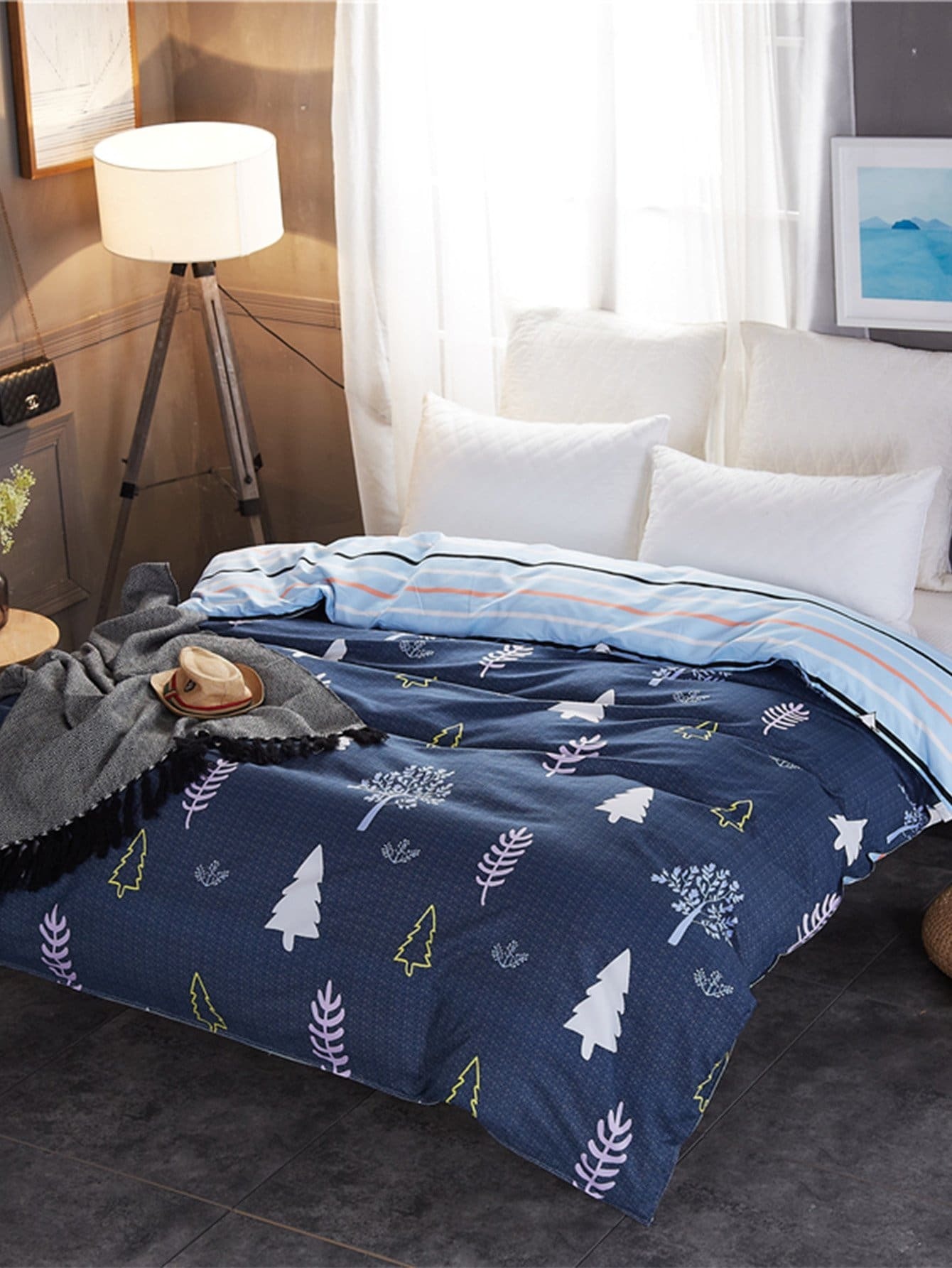 Plant & Striped Print Duvet Cover Plant & Striped Print Duvet Cover