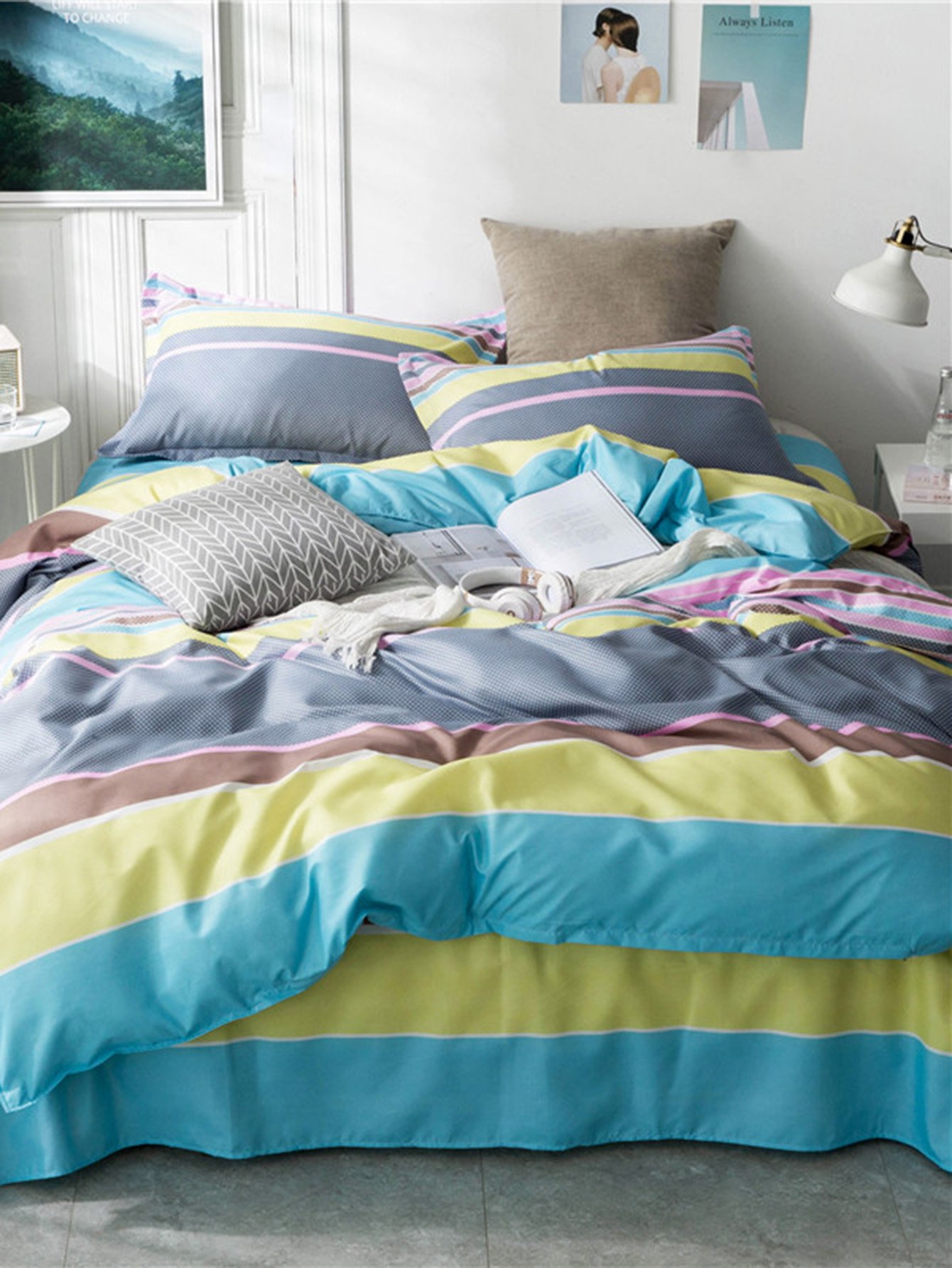 Contrast Striped Print Sheet Set Contrast Striped Print Sheet Set