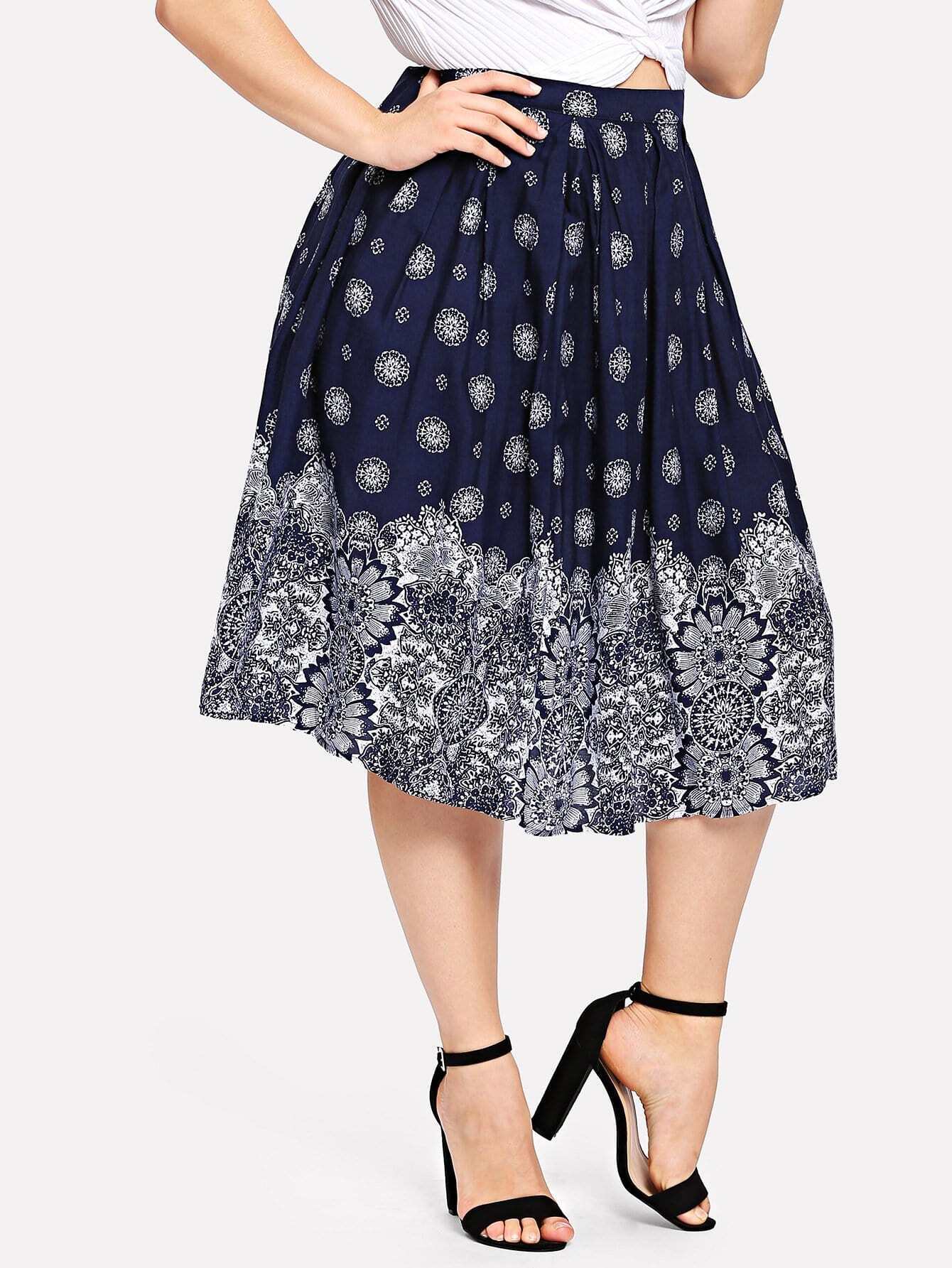 plus boxed pleated floral skirt