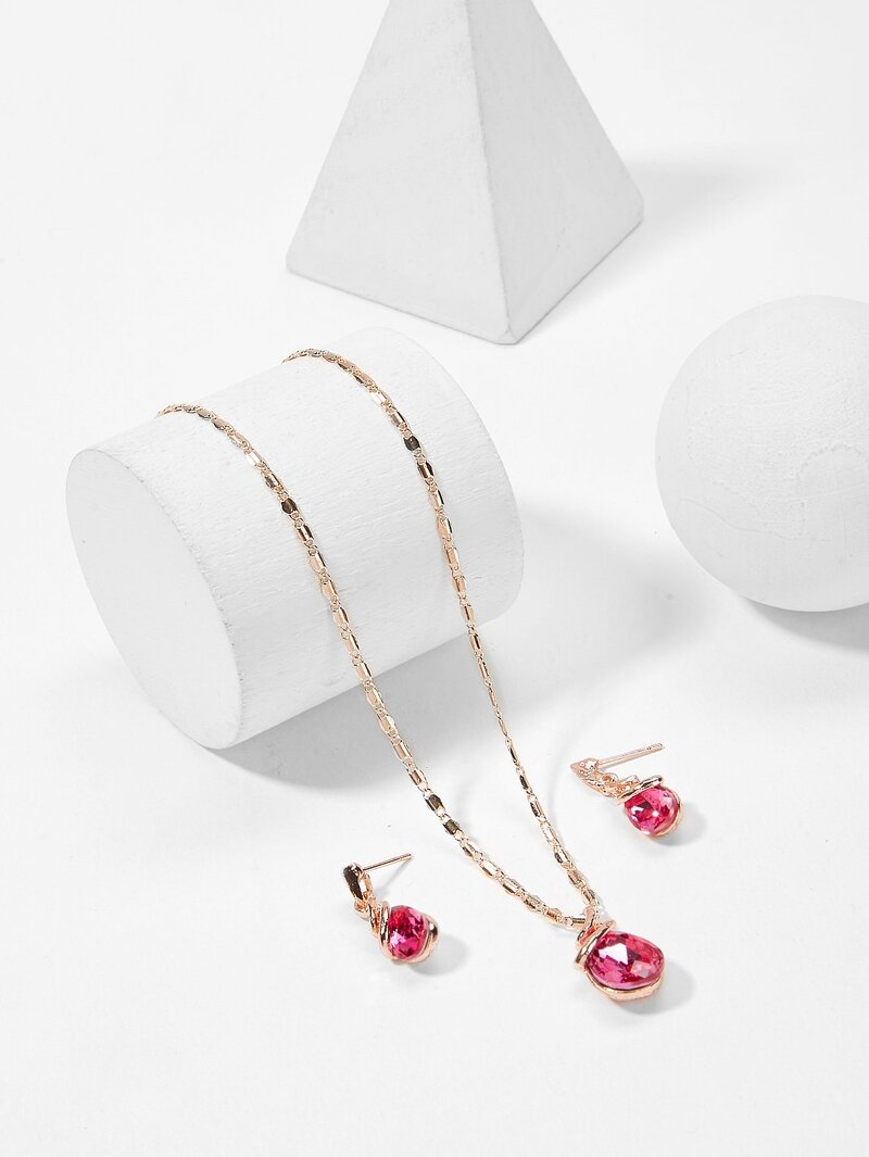 

Gemstone Pendant Necklace & Earrings Set