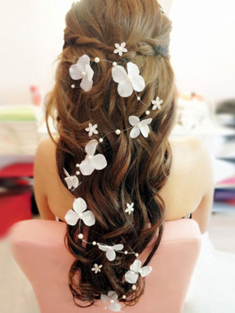 

Butterfly Hair Vine, White