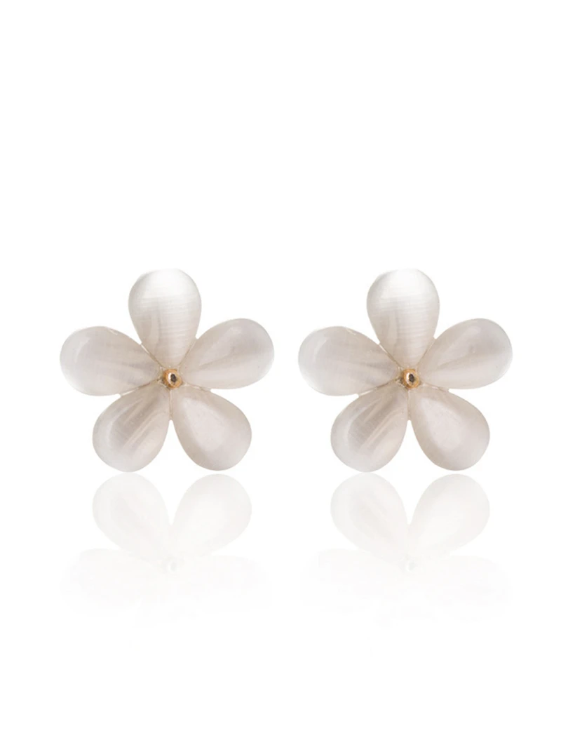 Flower Shaped Stud Earrings 1pair Flower Shaped Stud Earrings 1pair