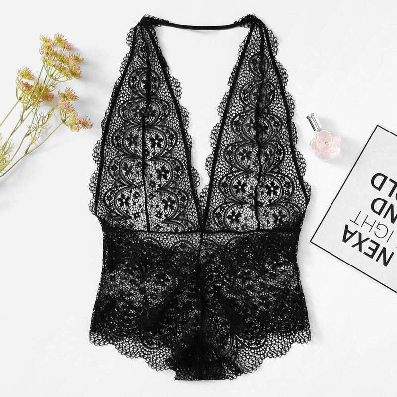 

Scalloped Trim Floral Lace Teddy Bodysuit, Black
