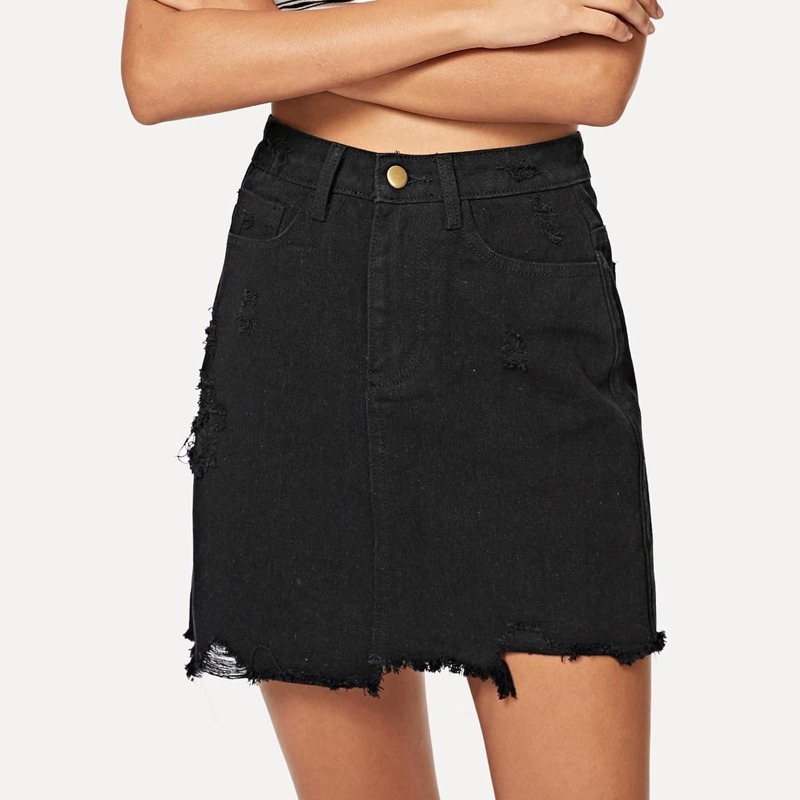 

Pocket Patched Raw Hem Skirt, Black