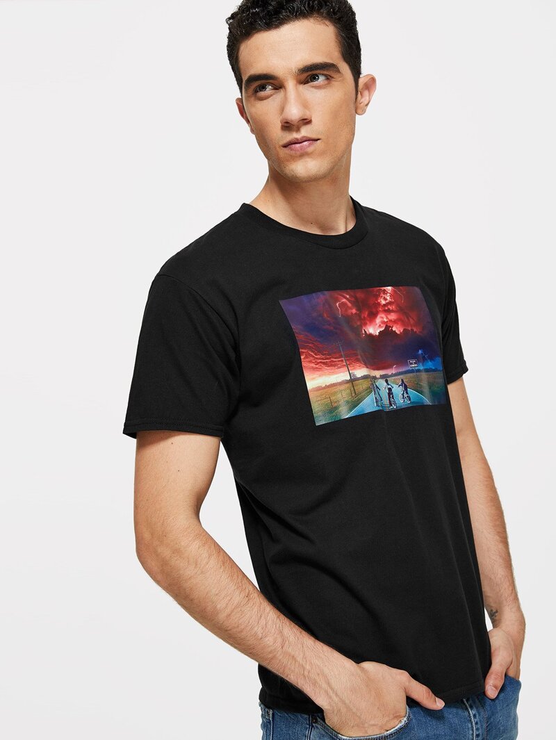 

Men Scenery Print Tee, Black, Lucas
