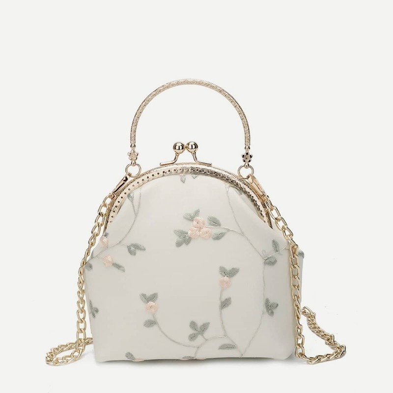 

Floral Decor Kisslock Chain Bag, White